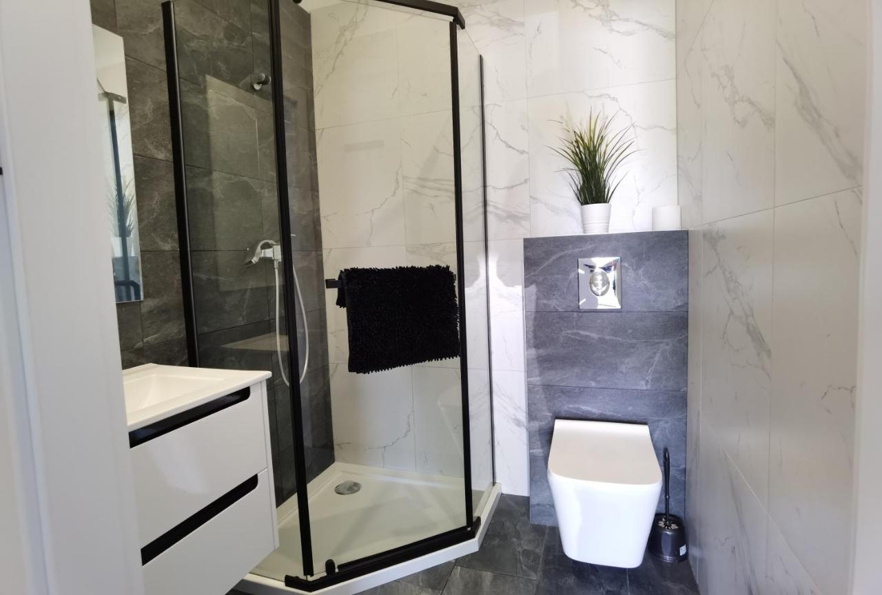 Domki Black Pearl Mielno Basen Sauna Jacuzzi Εξωτερικό φωτογραφία